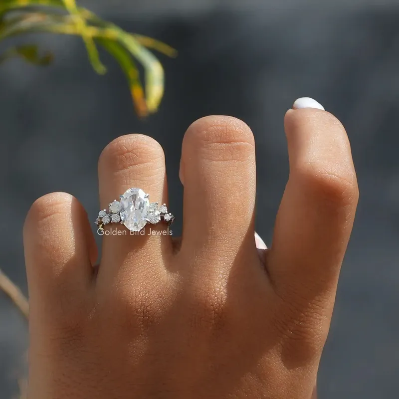 Oval Cut Moissanite Cluster Engagement Ring vy 7