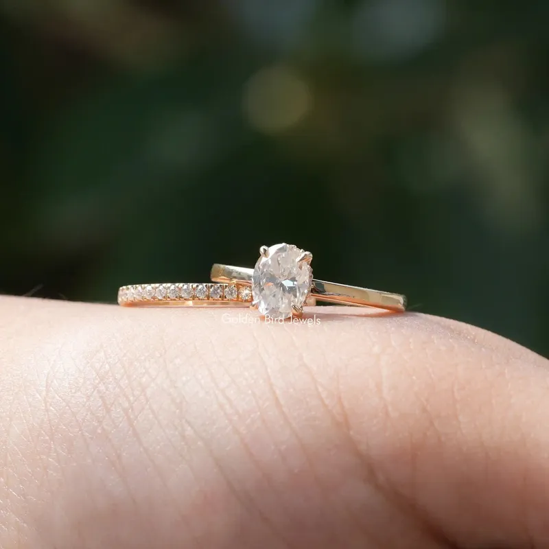 Oval Cut Moissanite Solitaire Hidden Halo Ring vy 3