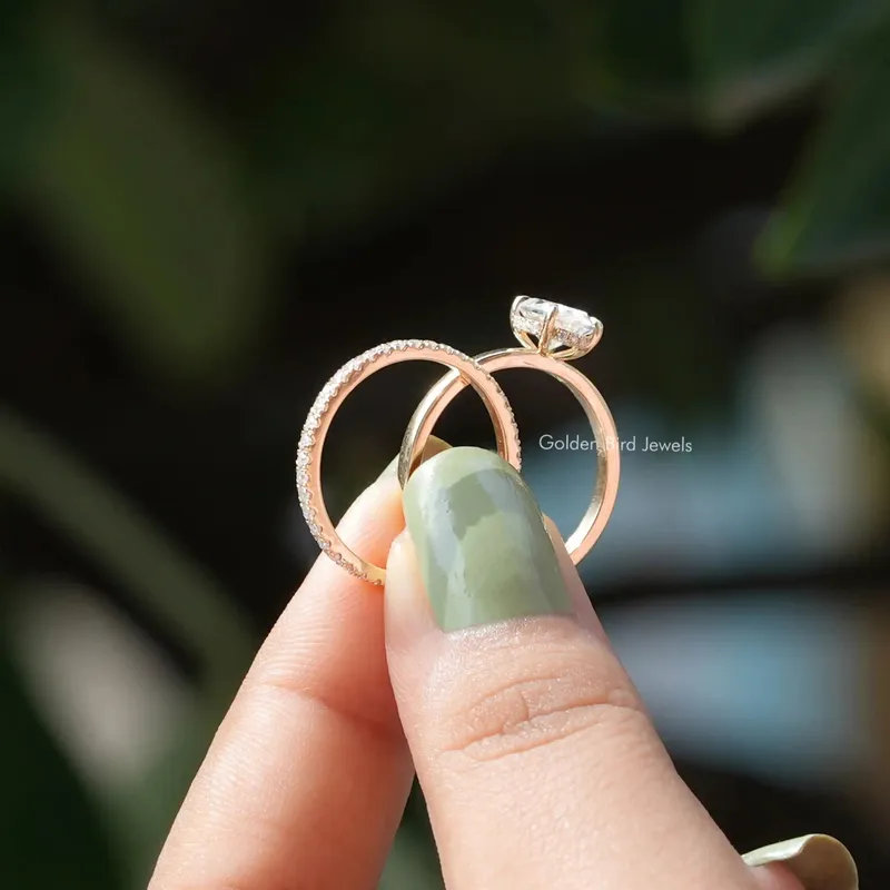 Oval Cut Moissanite Solitaire Hidden Halo Ring vy 2