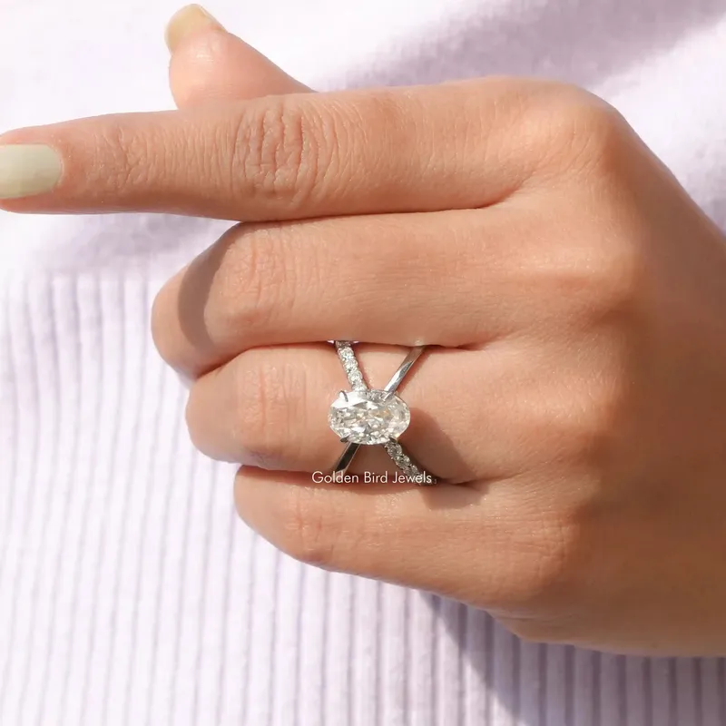 Oval Cut Split Shank Moissanite Ring vy 5
