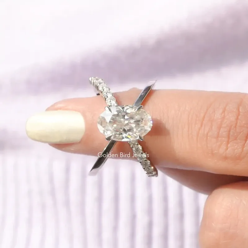 Oval Cut Split Shank Moissanite Ring vy 8