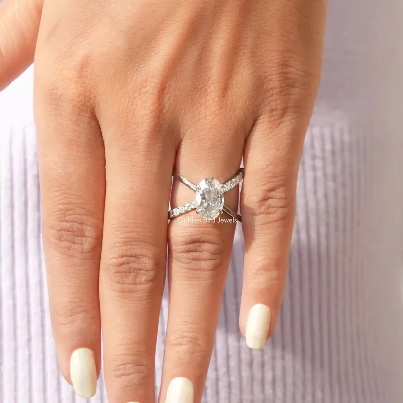 Oval Cut Split Shank Moissanite Ring vy 6