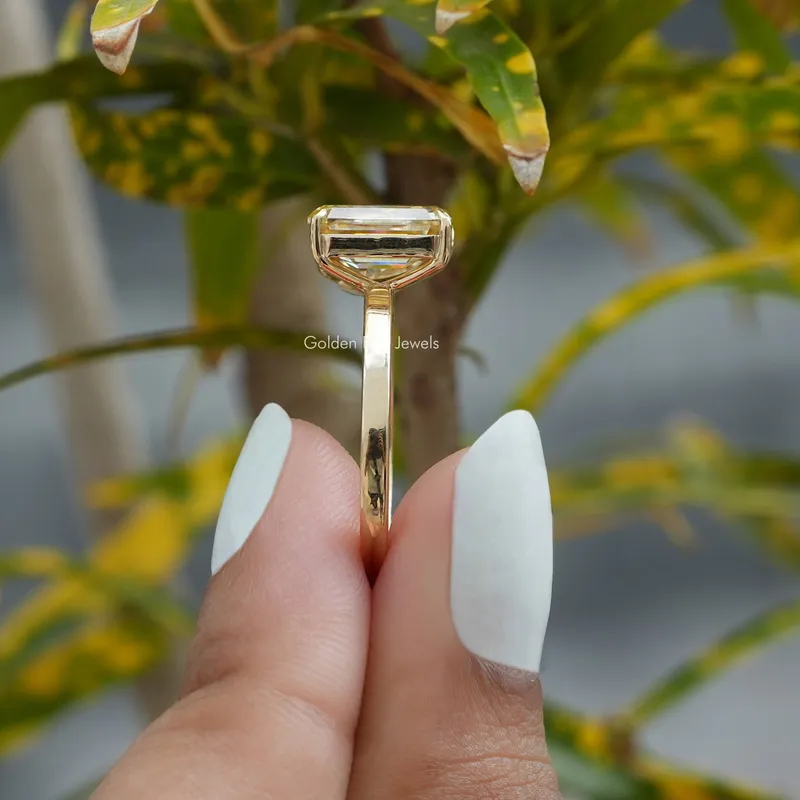 Pear And Emerald Cut Toi Et Moi Moissanite Ring view 2