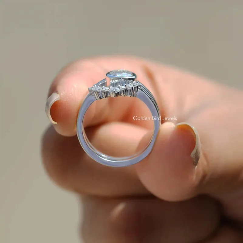 Pear Cut Moissanite Engagement Ring Set vy 2