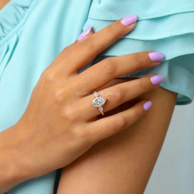 Pear Cut Moissanite Three Stone Anniversary Ring vy 3