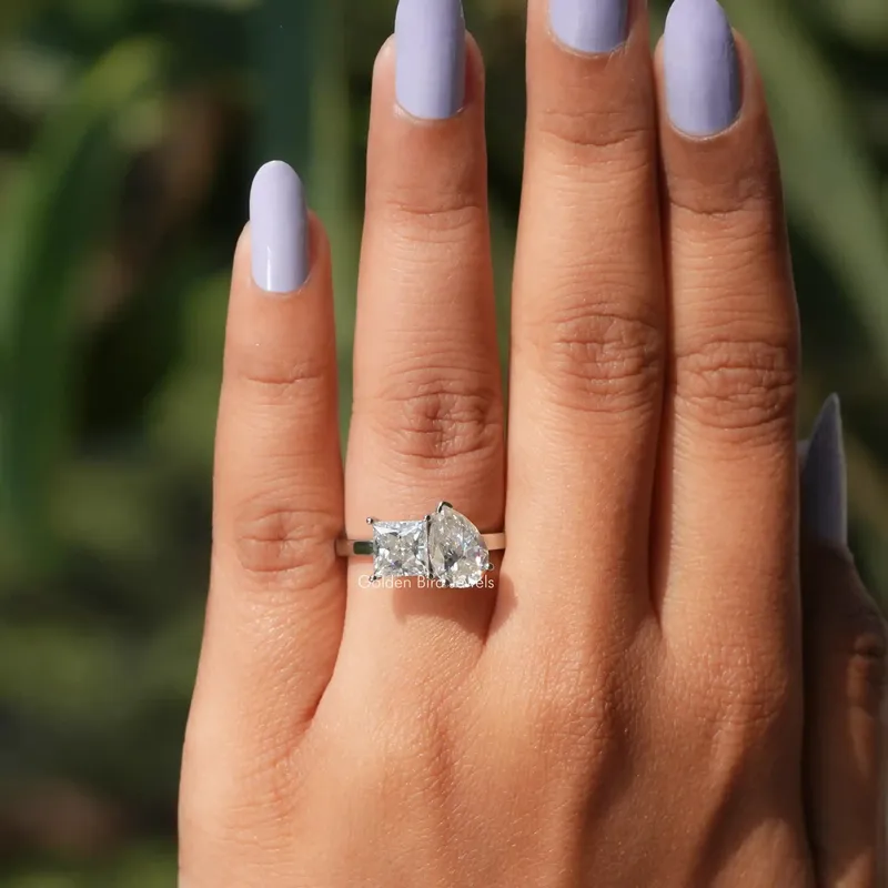 Princess And Pear Moissanite Toi Et Moi Ring vy 4