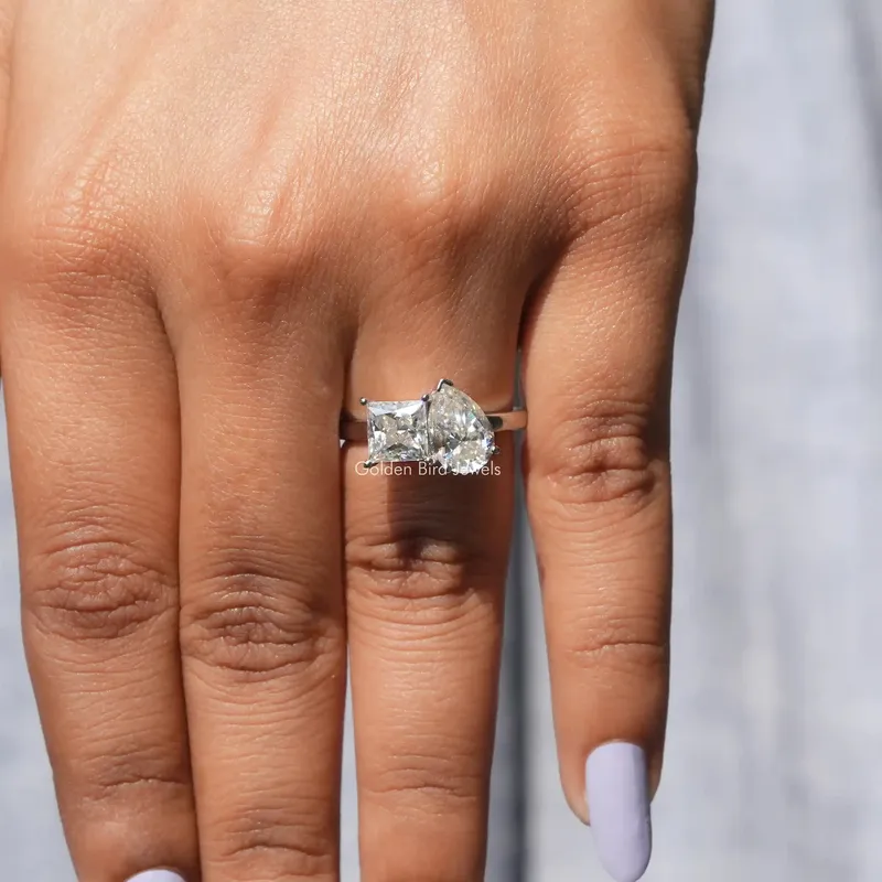 Princess And Pear Moissanite Toi Et Moi Ring vy 8