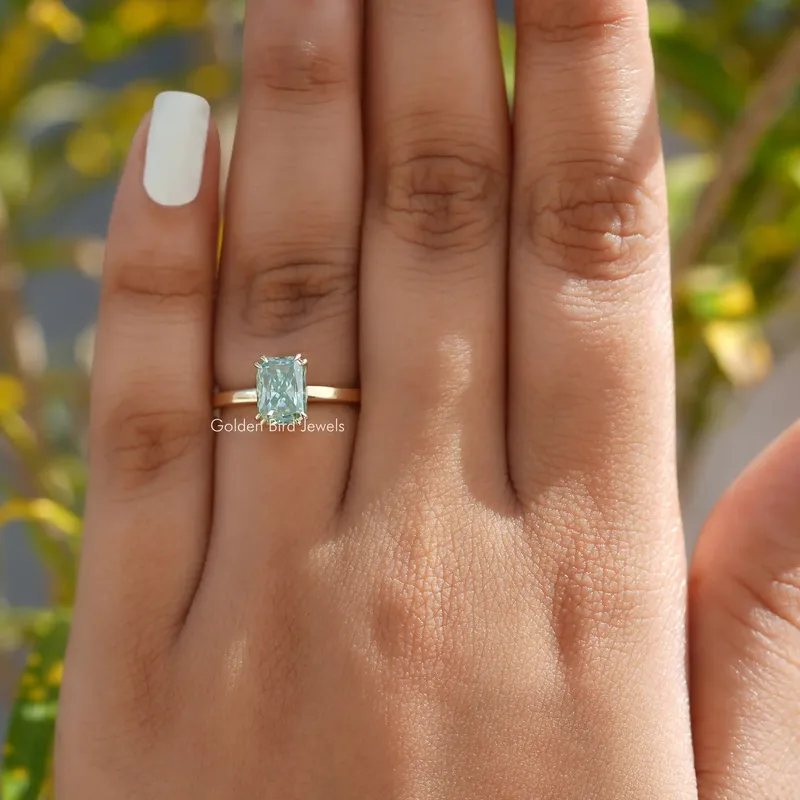 Radiant Cut Moissanite Solitaire Engagement Ring vy 3