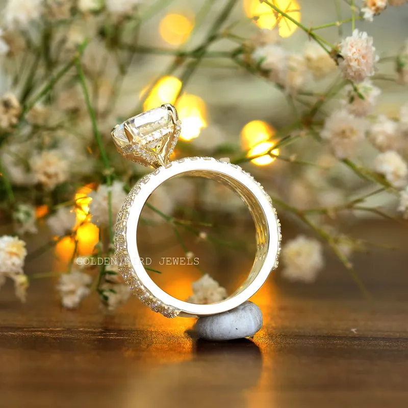 Radiant Cut Moissanite Yellow Gold Wedding Ring vy 8
