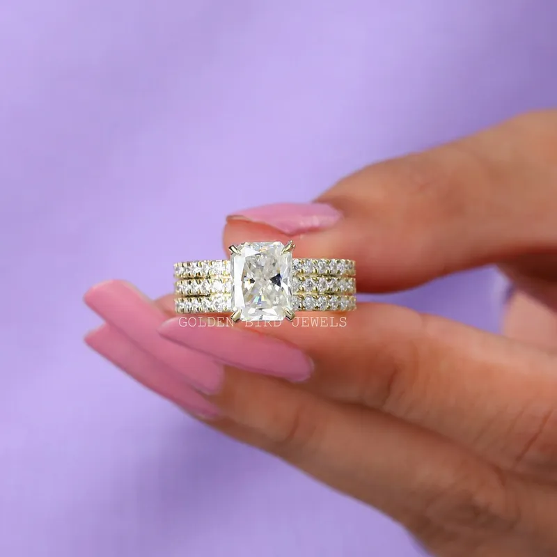 Radiant Cut Moissanite Yellow Gold Wedding Ring vy 4