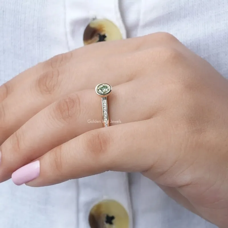 Round Cut Bezel Set Moissanite Engagement Ring vy 8