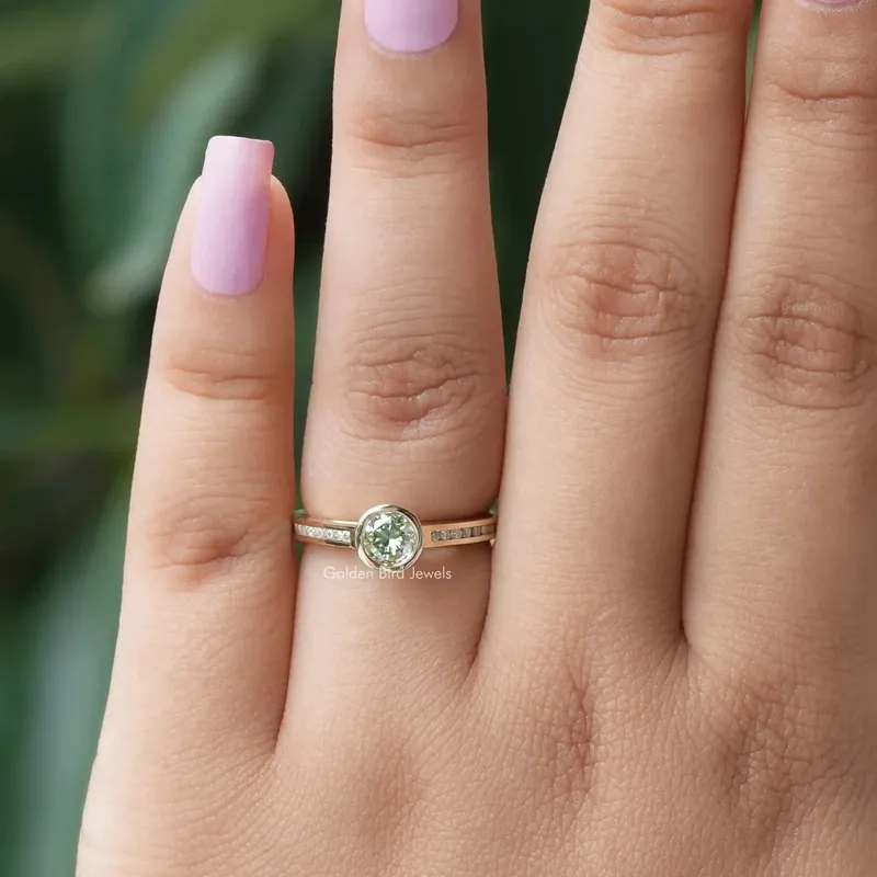 Round Cut Bezel Set Moissanite Engagement Ring vy 5