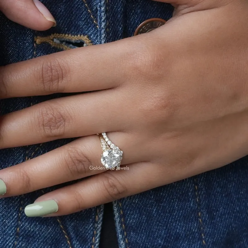 Round Cut Moissanite Accent Stone Ring Set vy 6