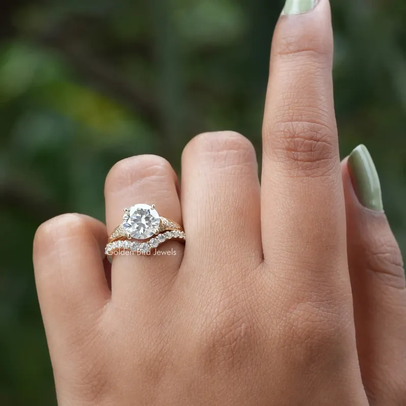Round Cut Moissanite Accent Stone Ring Set vy 8