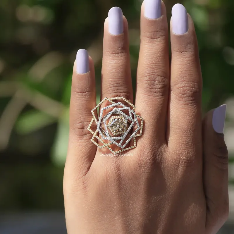 Round Cut Moissanite Cluster Engagement Ring vy 5