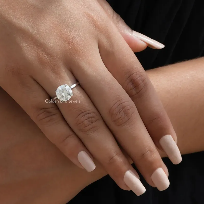 Round Moissanite Bridal Wedding Ring Set view 4