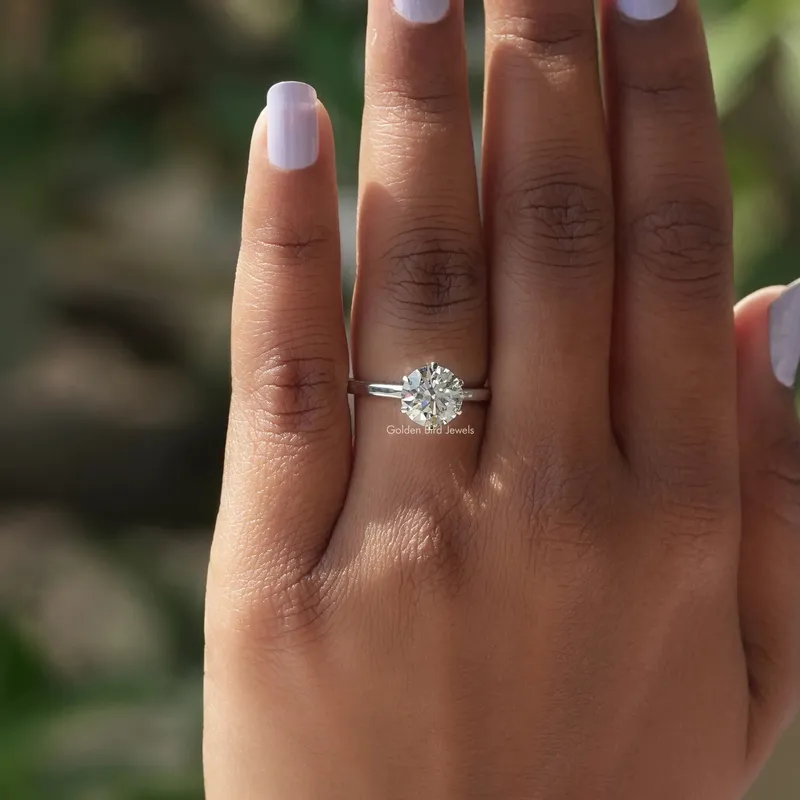 Solitaire Round Cut Lab Diamond Engagement Ring vy 4