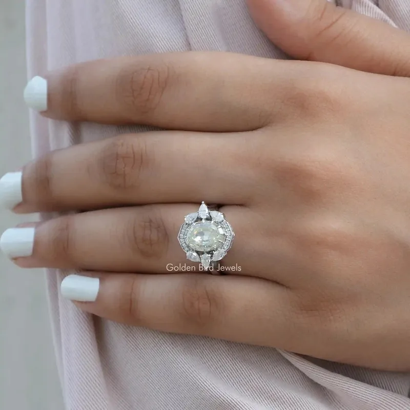 Step Cut Oval Moissanite Halo Vintage Ring vy 5