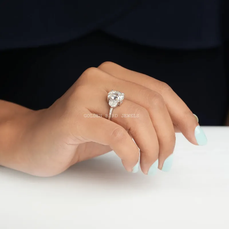 Step Cut Oval Moissanite Three Stone Engagement Ring vy 7