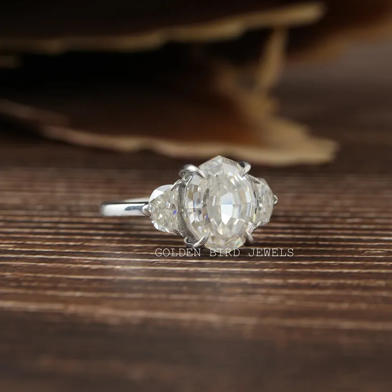Step Cut Oval Moissanite Three Stone Engagement Ring vy 5