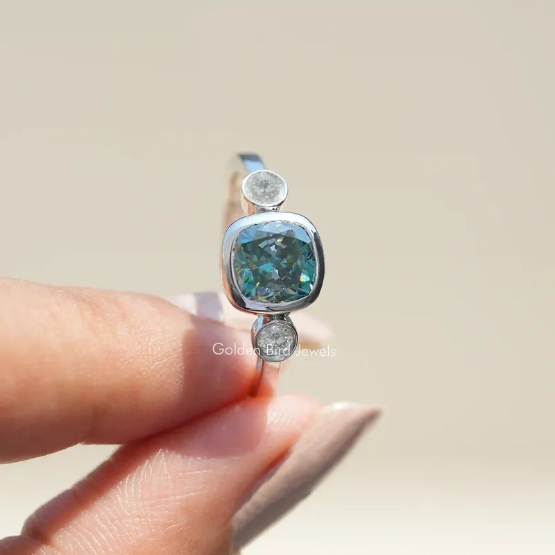 Three Stone Cushion Cut Moissanite Engagement Ring vy 4