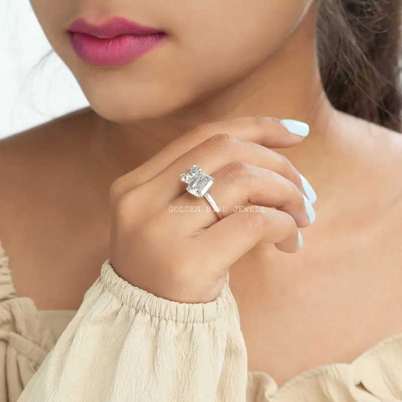 Toi Et Moi Emerald And Round Cut Moissanite Ring vy 6