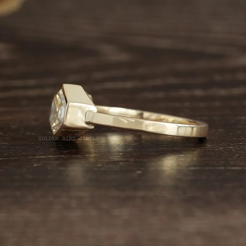 Unique Style Moissanite Toi Et Moi Engagement Ring vy 8