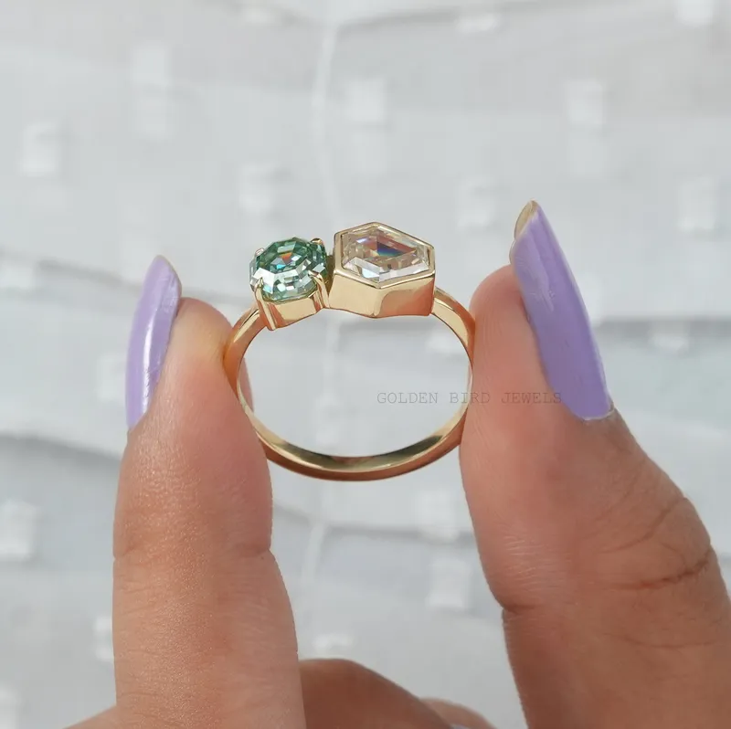 Unique Style Moissanite Toi Et Moi Engagement Ring vy 6