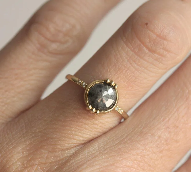 Gwen Round Salt & Pepper Diamond Ring vy 5