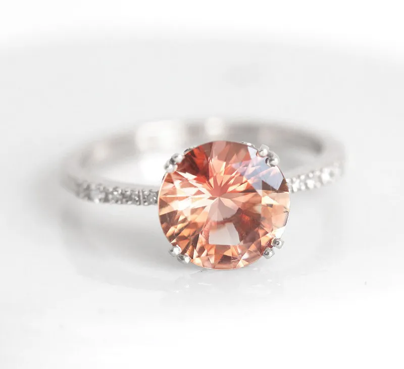 HAILEY OREGON SUNSTONE RING WITH PAVE DIAMOND BAND vy 15