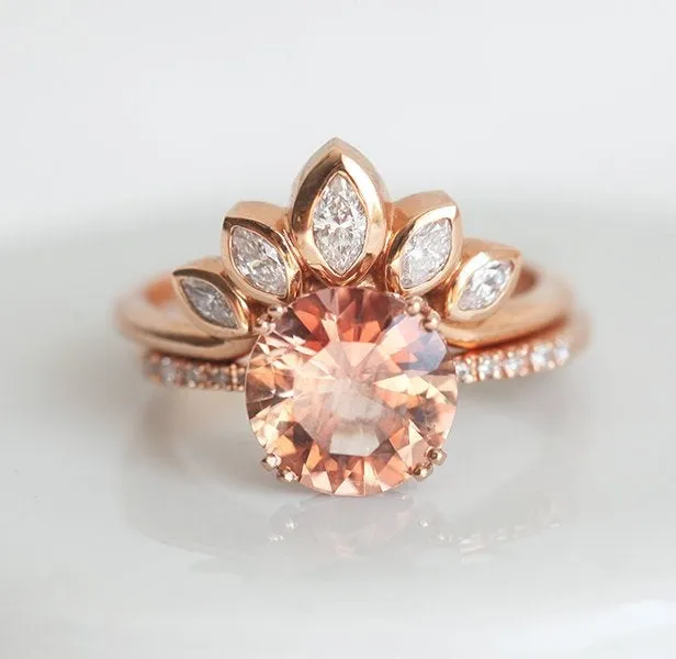 HAILEY OREGON SUNSTONE RING WITH PAVE DIAMOND BAND vy 7