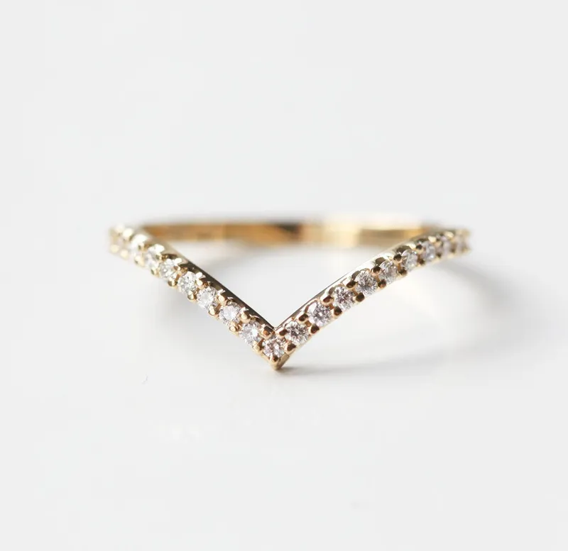 Half Eternity Diamond Chevron Wedding Ring vy 4