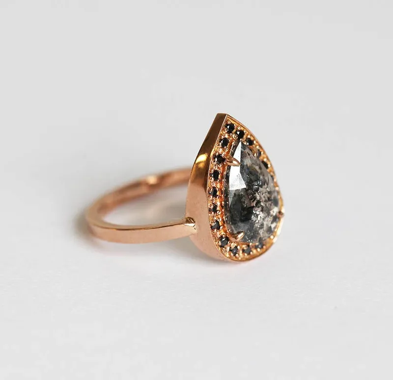 Hannah Salt & Pepper Diamond Ring vy 10