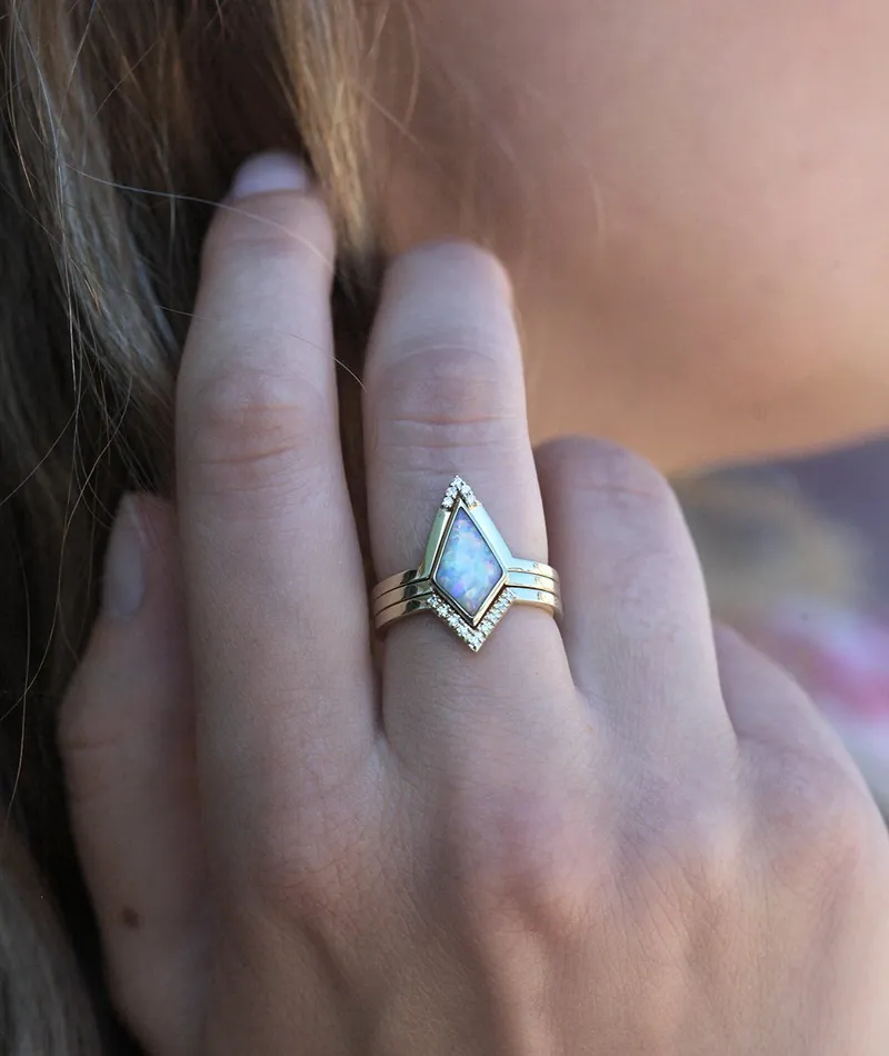 Harriet Kite Opal Ring vy 5