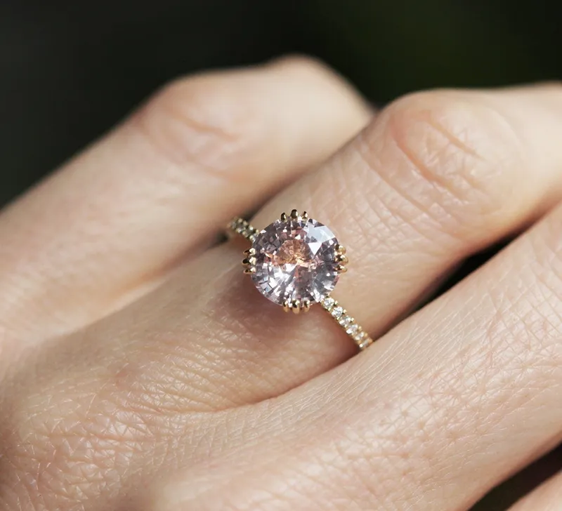 HERA PEACH SAPPHIRE DIAMOND RING vy 5
