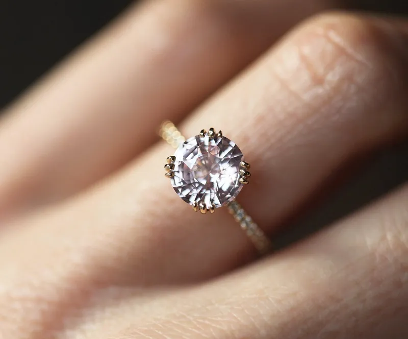 HERA PEACH SAPPHIRE DIAMOND RING vy 8
