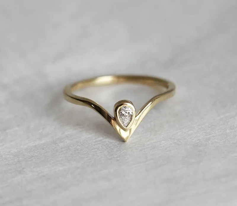 Imogen Diamond Ring vy 5