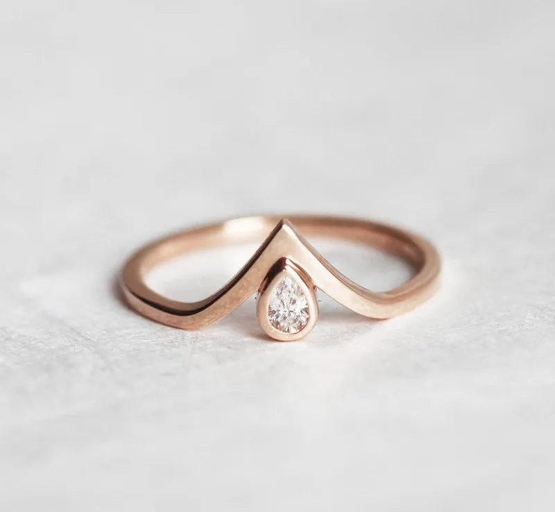 Imogen Diamond Ring vy 6