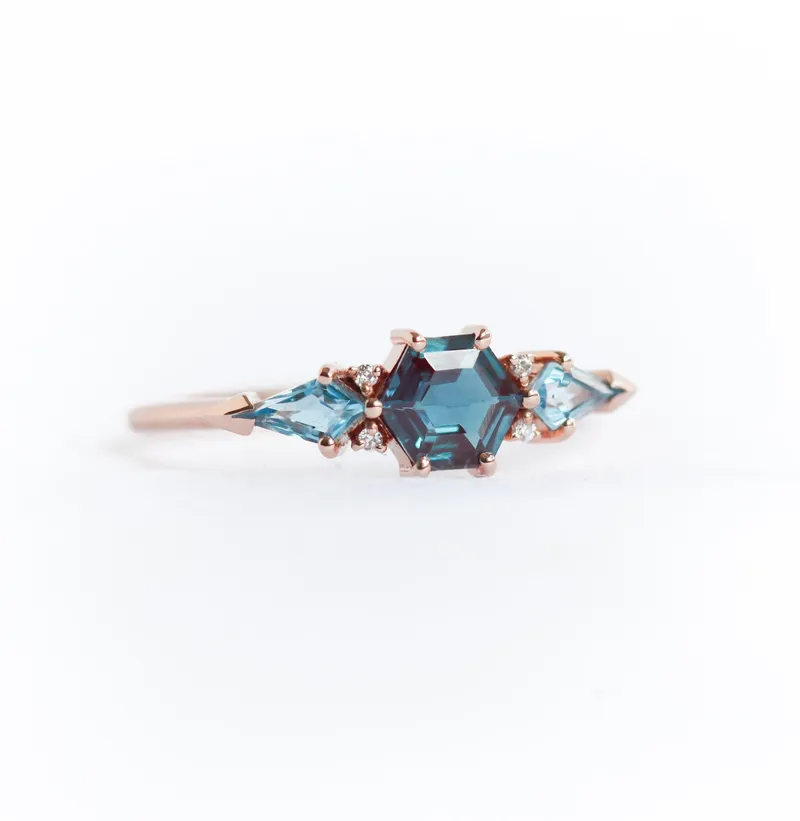 INARA HEXAGON ALEXANDRITE CLUSTER RING vy 2