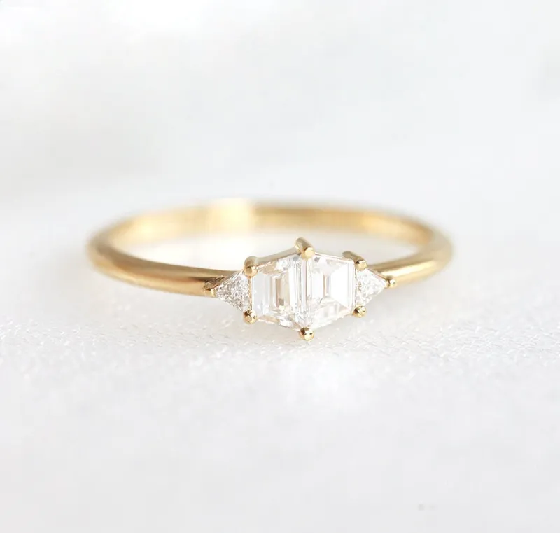 IRMA DIAMOND RING vy 2
