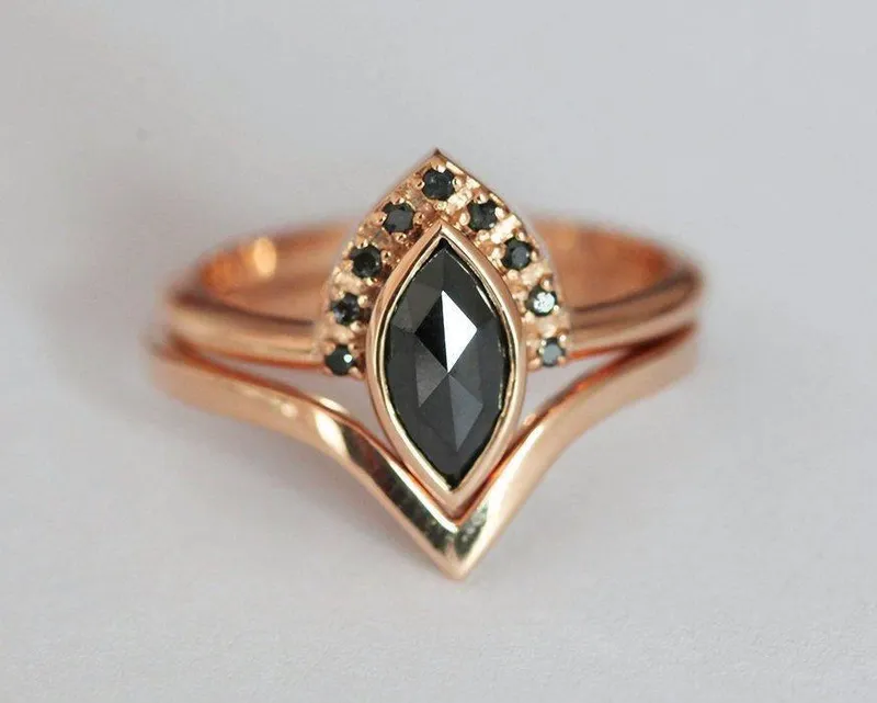Ivona Black Diamond Ring Set vy 4