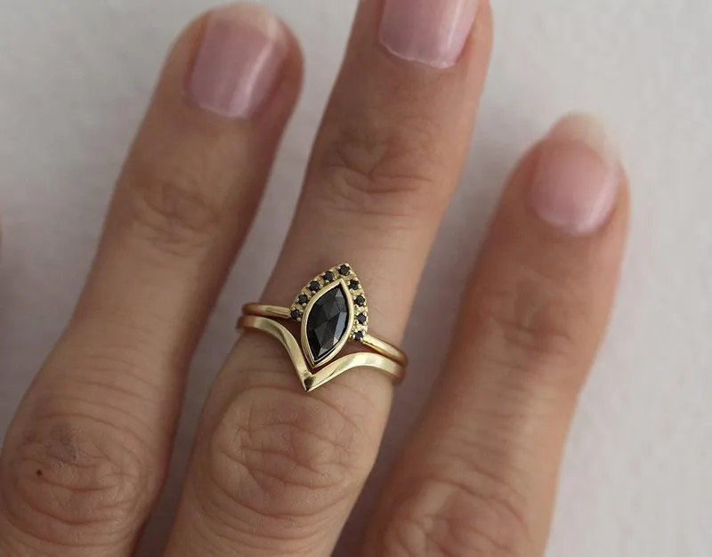 Ivona Black Diamond Ring Set vy 7