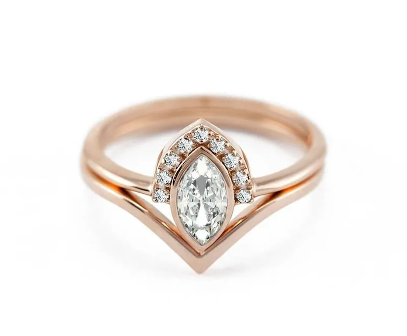 Ivona Diamond Ring view 6