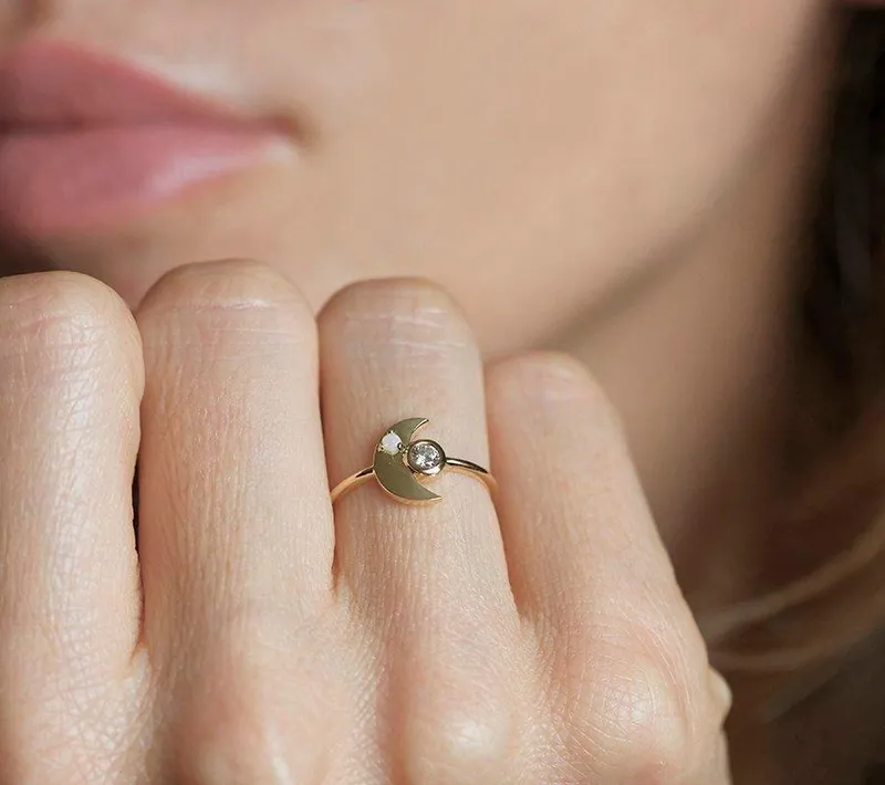 Ivory Diamond Ring vy 4