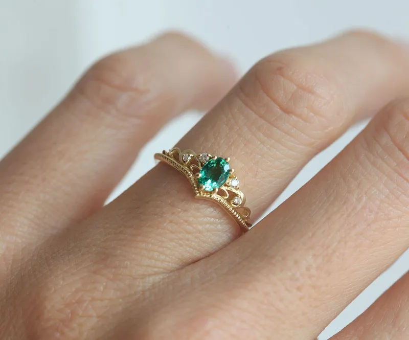 JACQUELINE OVAL EMERALD RING view 6