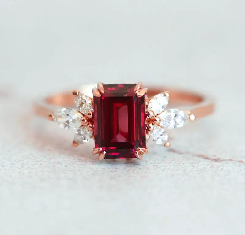 Janine Ring Garnet Ring with Diamond Clusters vy 10