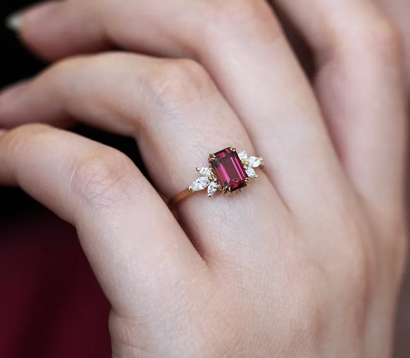 Janine Ring Garnet Ring with Diamond Clusters vy 6