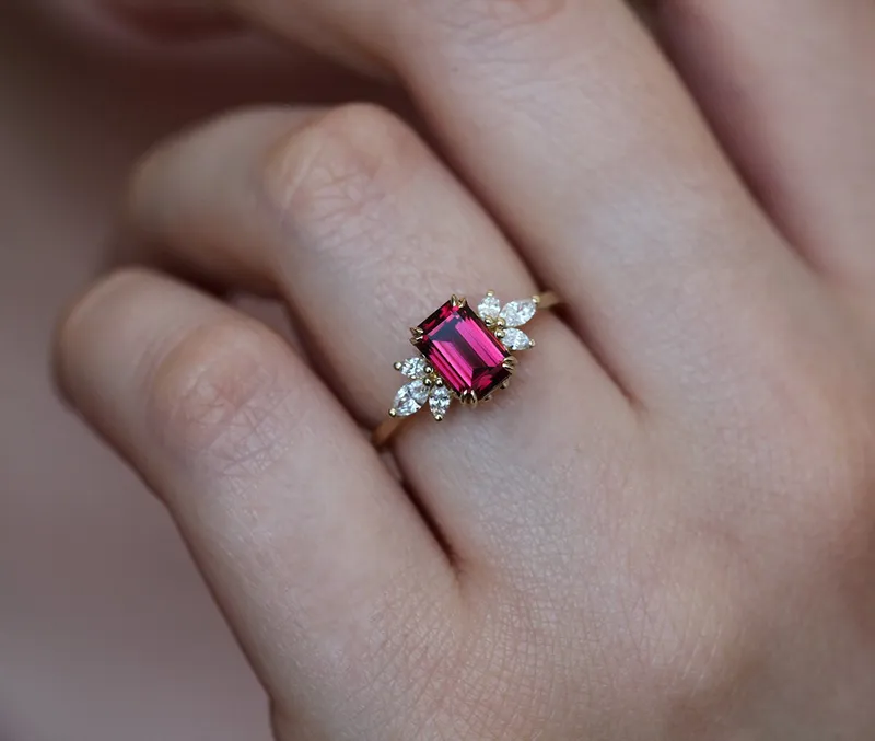 Janine Ring Garnet Ring with Diamond Clusters vy 8