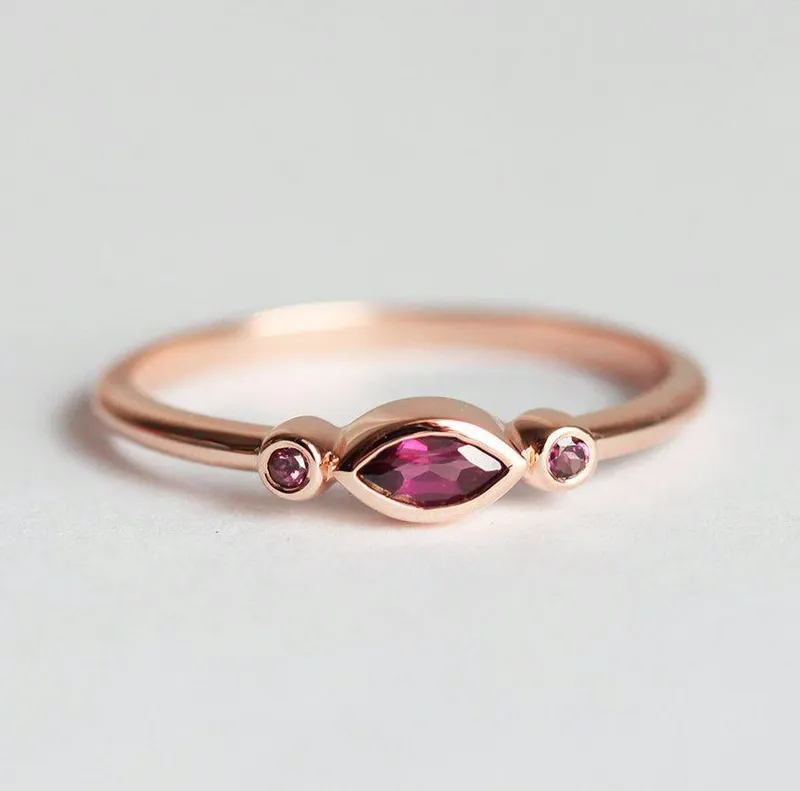 January Birthstone, 14K Gold Ring view 4