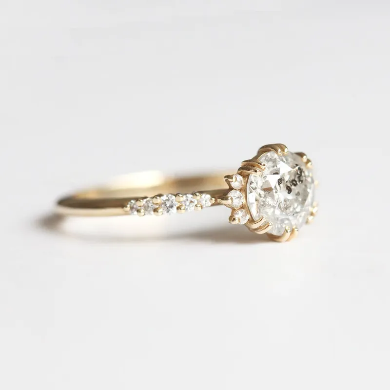 JASMINE ROUND DIAMOND CLUSTER RING vy 8